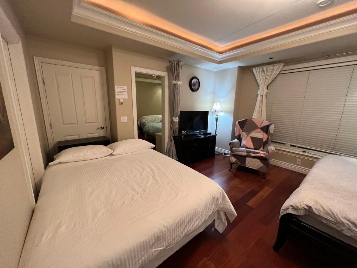 Lucky Suite, Two-Bedroom Suite With Independent Entrance In Richmond Close To Yvr Exteriör bild